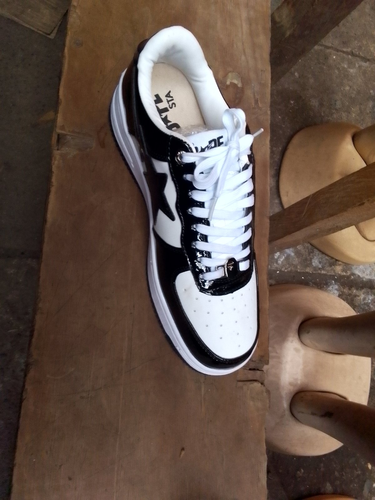 Bapesta Black and White