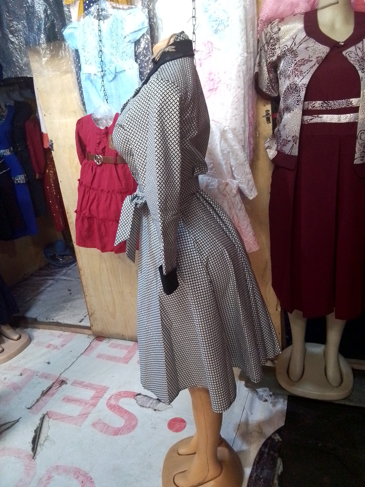 Women's Black & White Patterned Maxi Dress