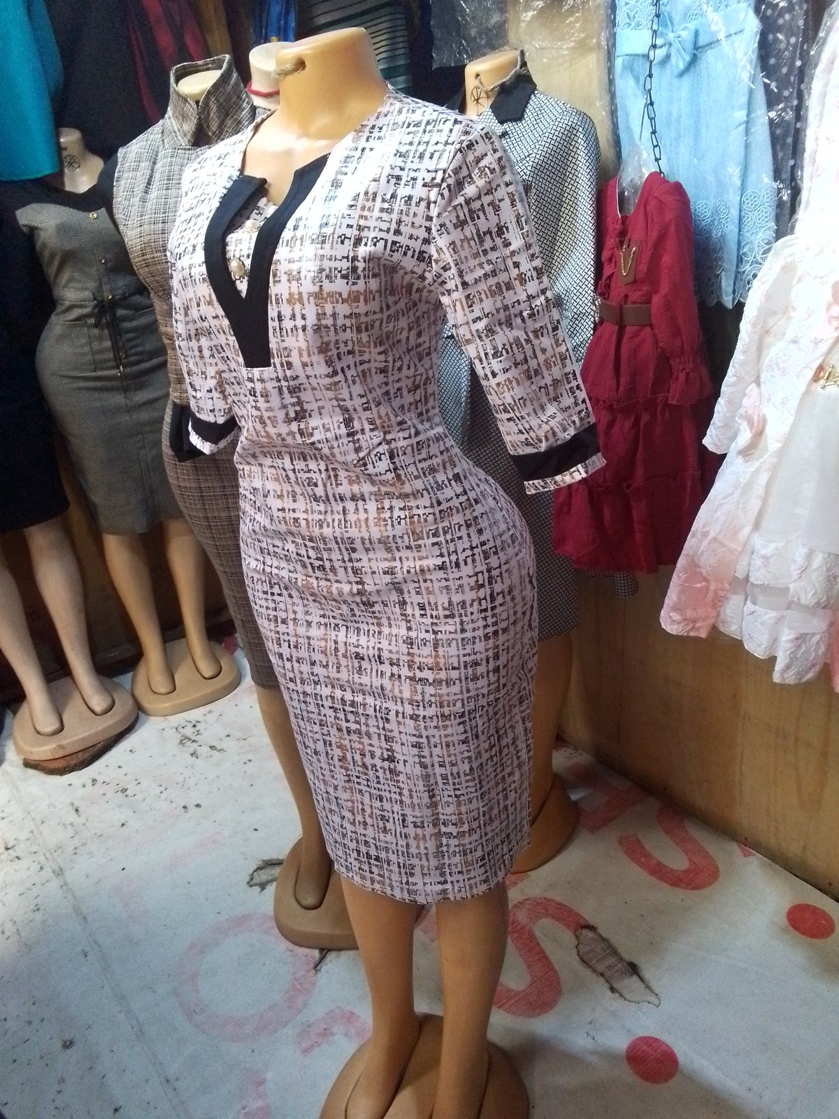 Women's Elegant Black & White Patterned Dress